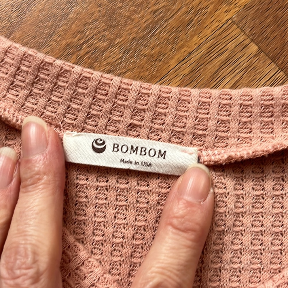 BNWOT Oversized Bombom waffle knit blush pink sleeveless V-neck - Picture 3 of 11